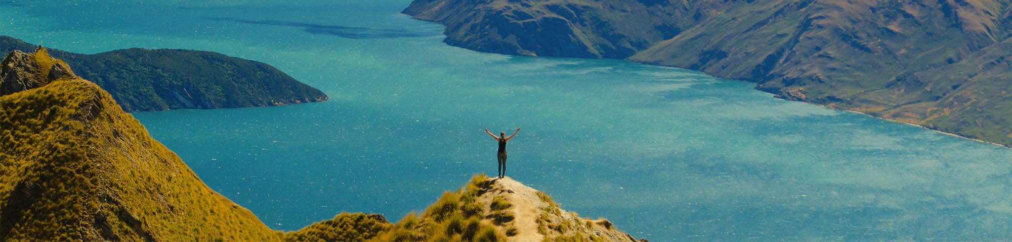 Inspirational NZ scenery promoting professional CV writers service for people in NZ and moving to NZ